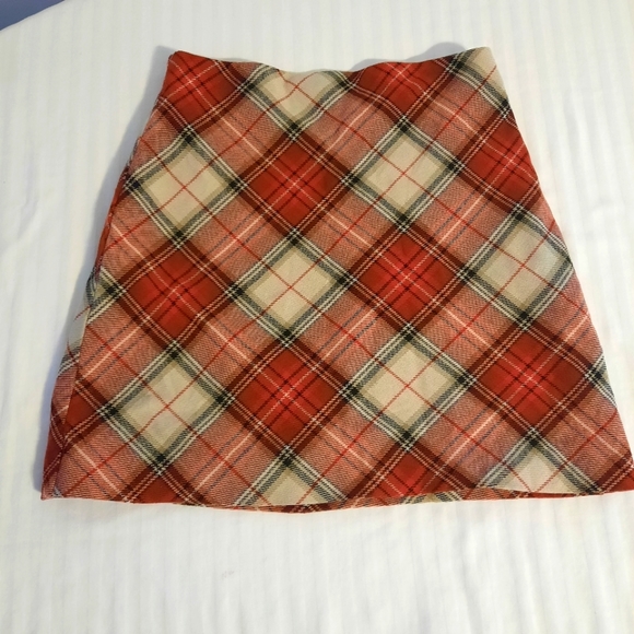 H&M Dresses & Skirts - Plaid mini skirt